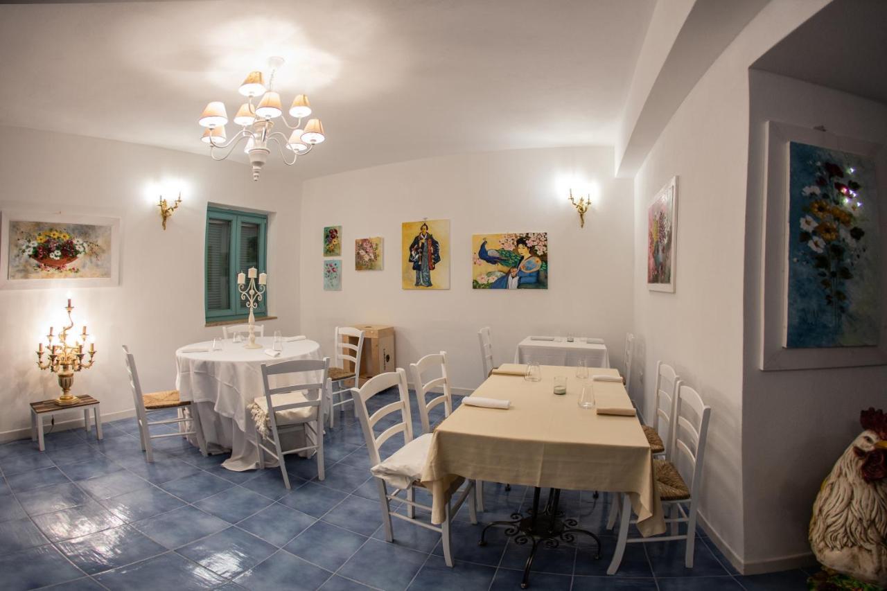 Borgo Rosso Di Sera Resort San Lucido Bagian luar foto