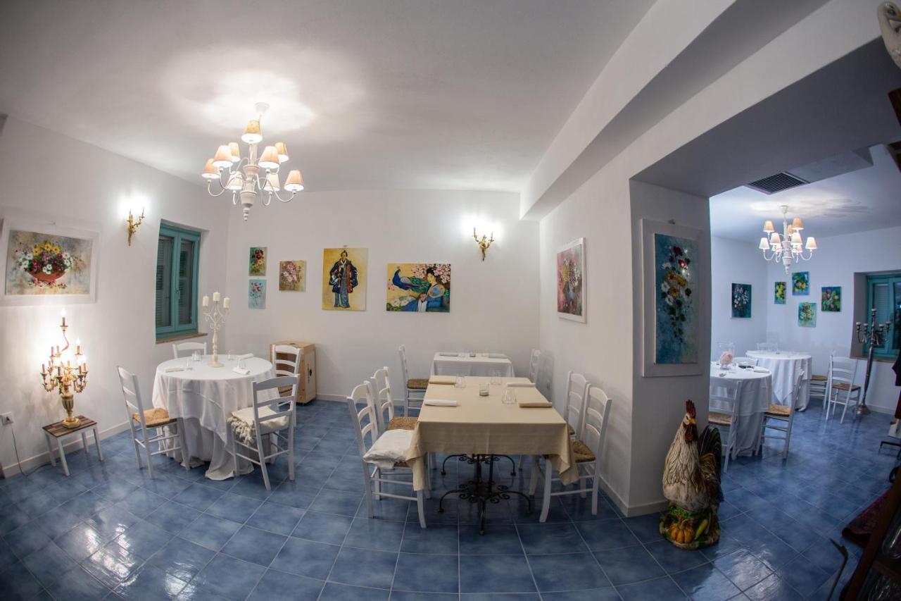 Borgo Rosso Di Sera Resort San Lucido Bagian luar foto