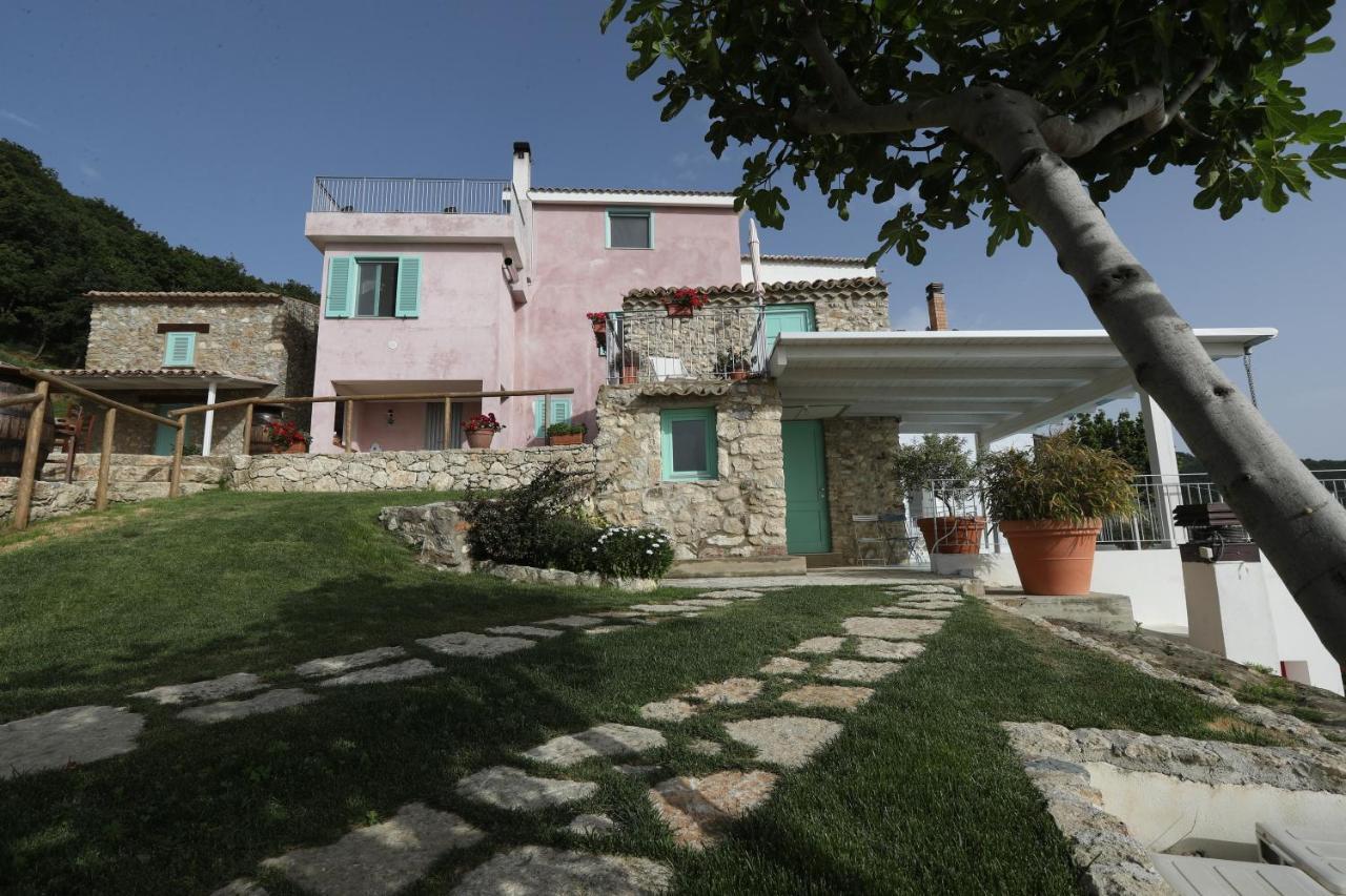 Borgo Rosso Di Sera Resort San Lucido Bagian luar foto