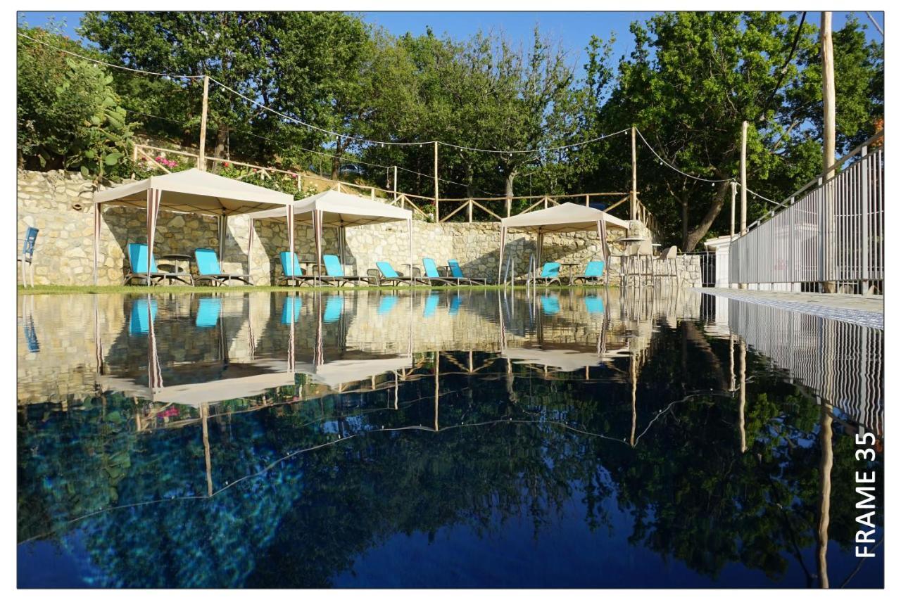 Borgo Rosso Di Sera Resort San Lucido Bagian luar foto